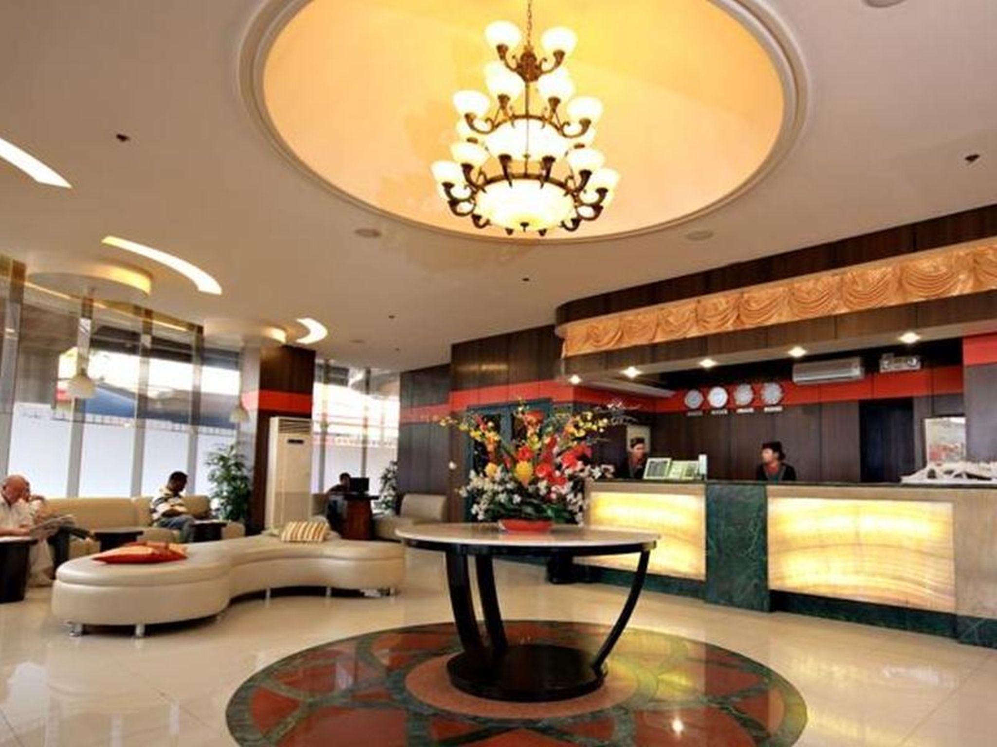 Eurotel Makati Makati City Ngoại thất bức ảnh